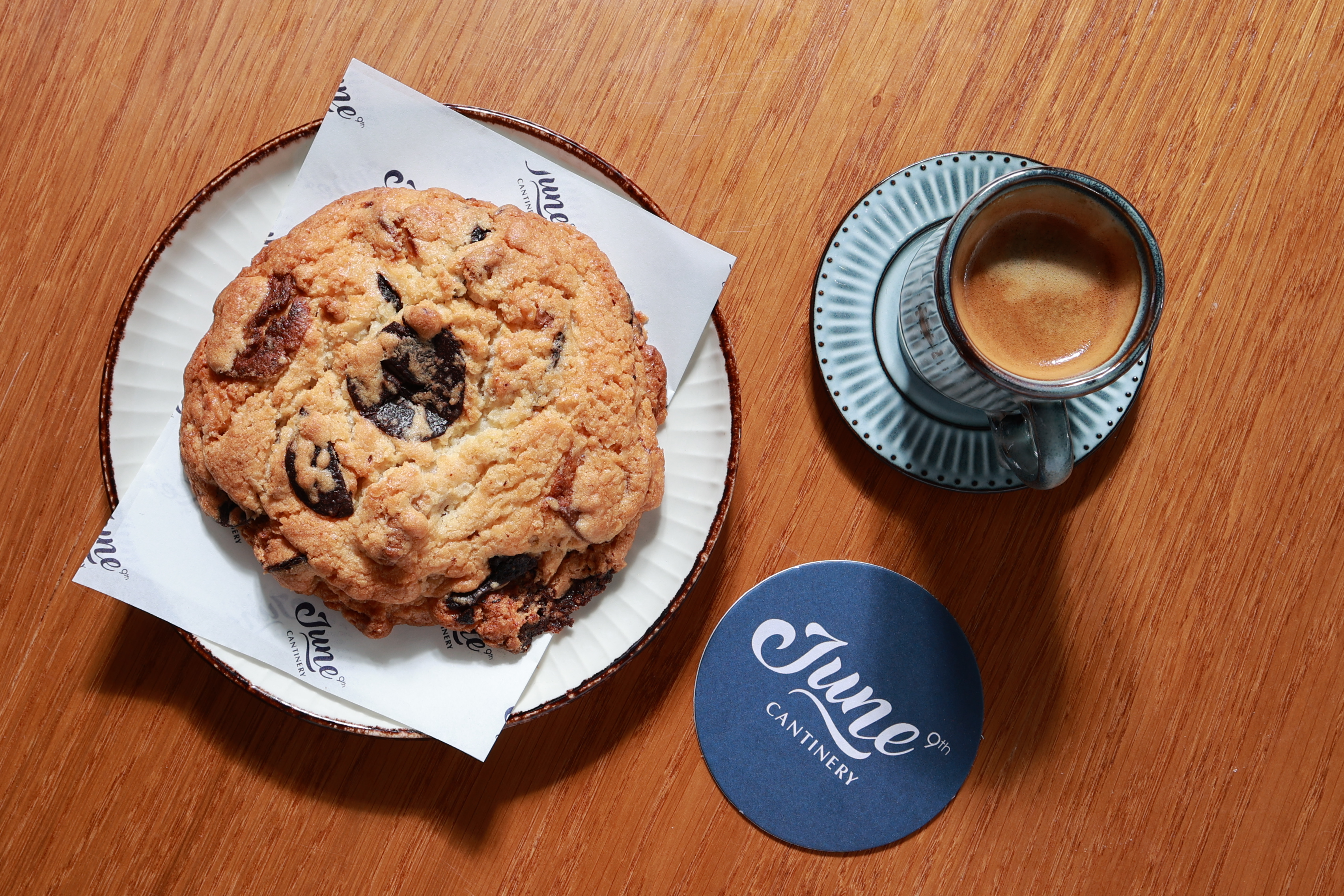 Chocolate chip cookie