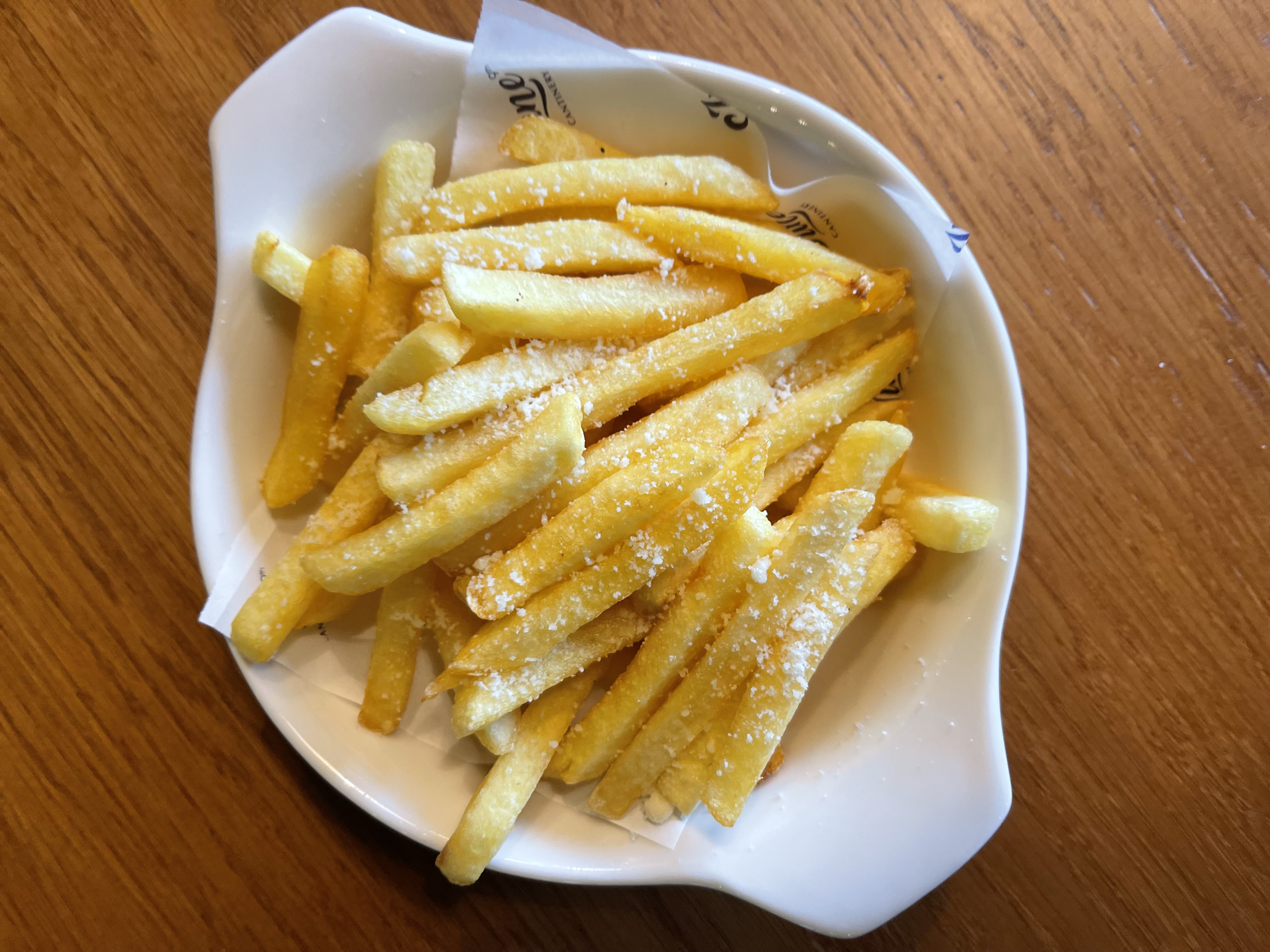 Trüflü parmesanlı patates kızartması 